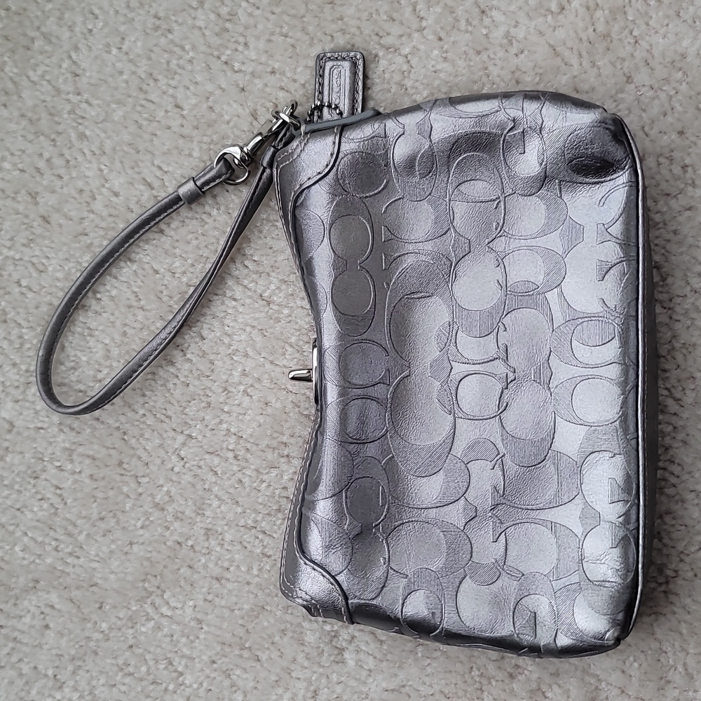 Coach Wristlet bag